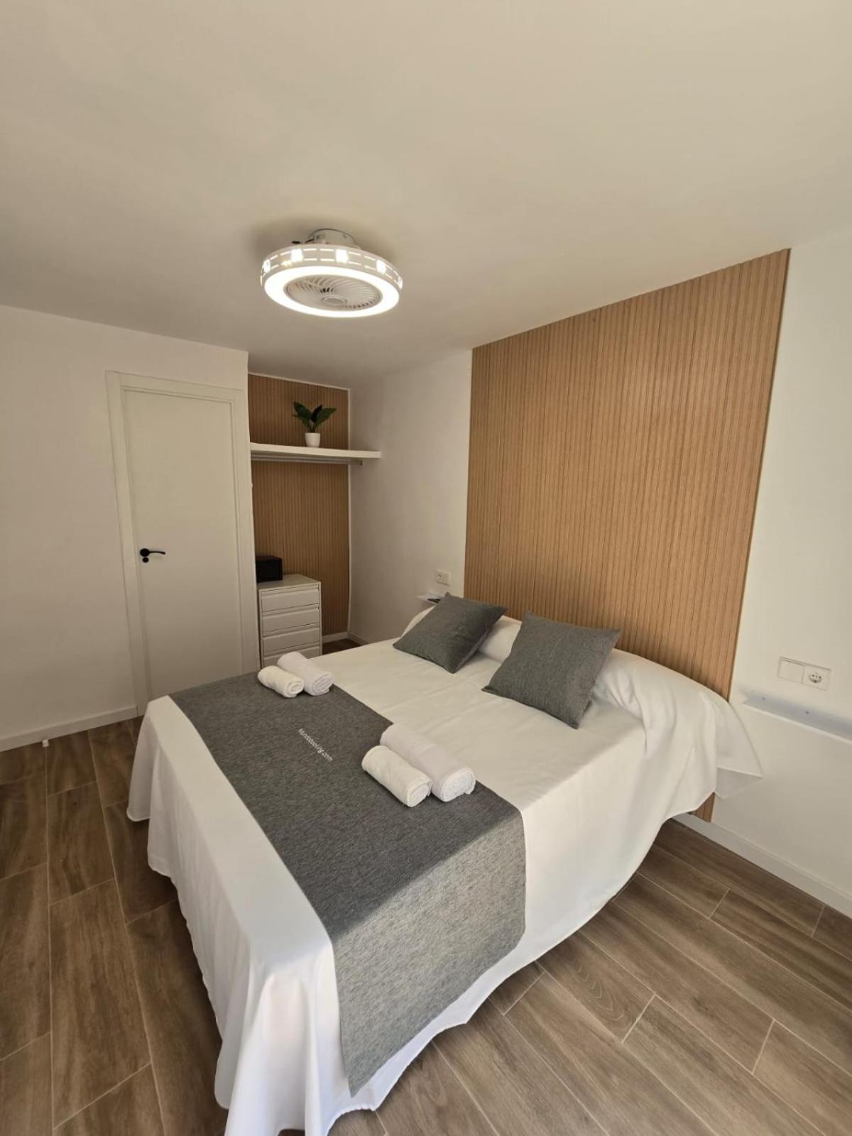 Suites Alameda Centro Levante Бенідорм Екстер'єр фото