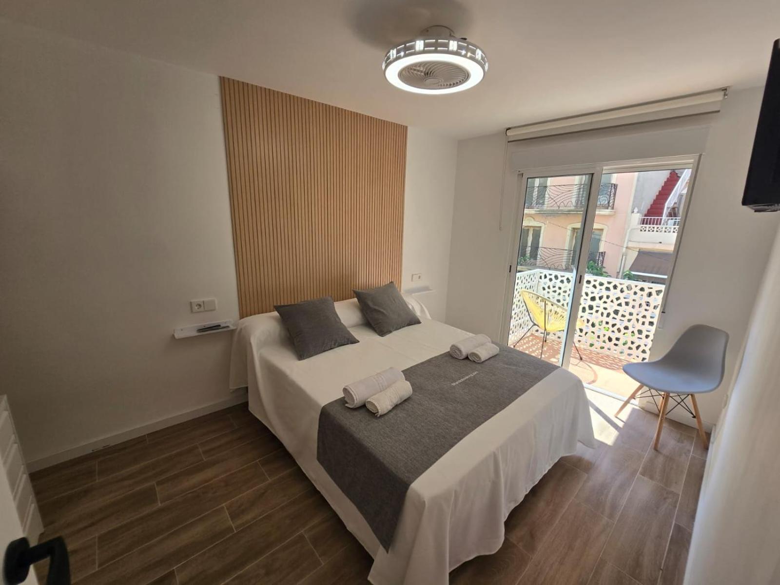 Suites Alameda Centro Levante Бенідорм Екстер'єр фото